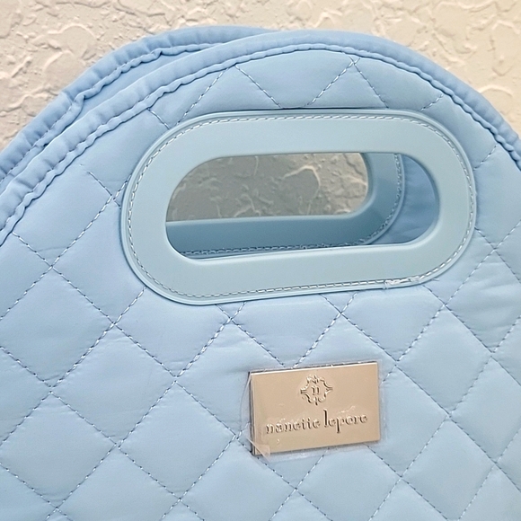 NWOT NANETTE LEPORE quilted light blue insulated lunch tote - Picture 4 of 9